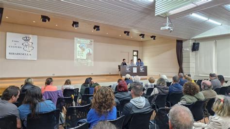 Guillermo Martínez vuelve a llenar la Casa de Cultura de Ribadesella ...