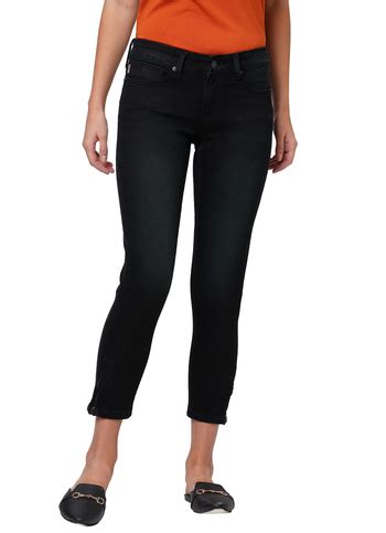 Grab Trendy Women's Clothing On Sale | Pepe Jeans India