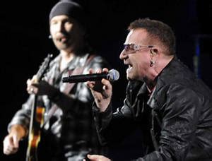 BONO RACCONTA ALLA STAMPA DI TORINO LA SUNDAY BLOODY SUNDAY
