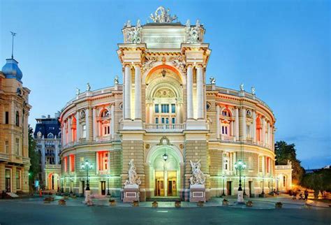 Театры Одессы: список, краткая информация, репертуарные планы