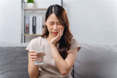 Broken Tooth Hurts? Find Relief & Treatment Options