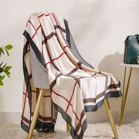 Plaid Modern Check Scarf Beige Online - Premium Scarf | Nestasia