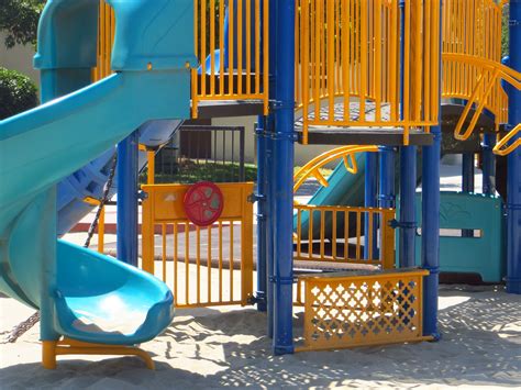 Los Angeles Park Reviews: North Hollywood Park