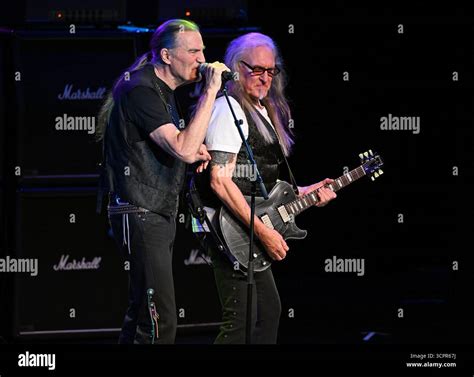 Fort Lauderdale, FL, USA. 26th Sep, 2025. Don Brewer Grand Funk ...