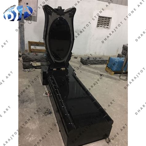 Granite tombstone & memorial monuments supplier in India – Dharajyot ...
