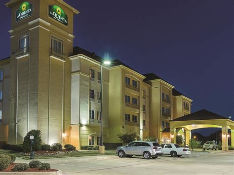 Discount Coupon for La Quinta Inn and Suites Mt Pleasant in Mt Pleasant, Texas - Save Money!