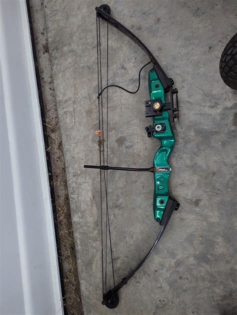 Rezultat imagine pentru How Compound Bows Work