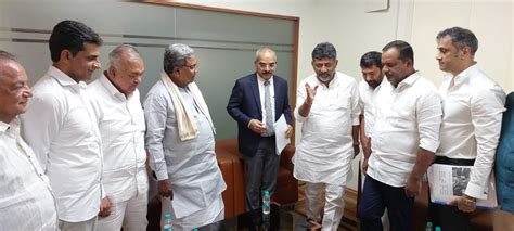 Karnataka Congress alleges voter ID scam by BJP, demands CM's ...