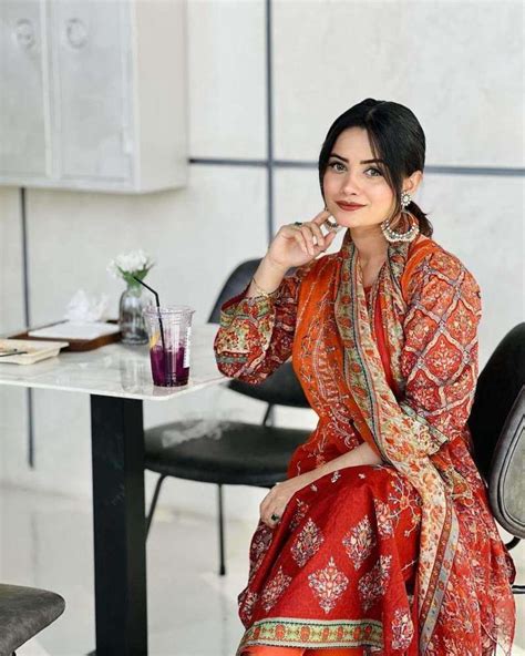 AASHA DESIGNER DESIGN NO - 1042 AB PURE COTTON PRINT HEAVY SELF ...