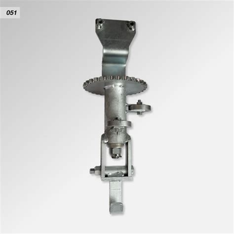 Free rotating hooks - for painting plants - fa ganci cmautomazione italy