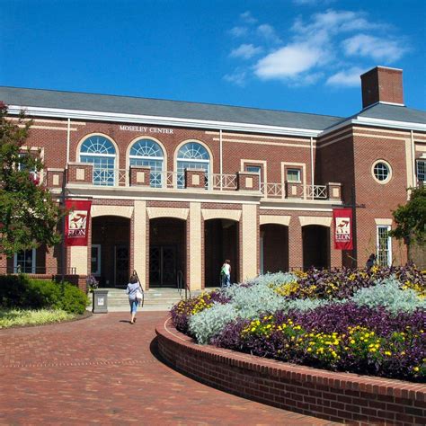 Undergraduate Majors Offered at Elon University