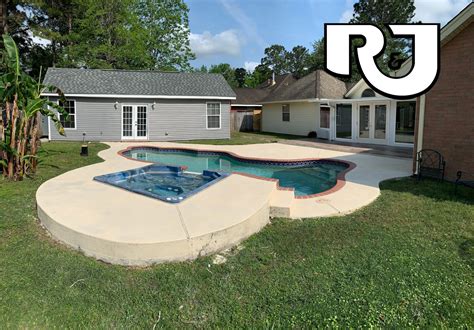 Pool Deck Flooring Solutions for Baton Rouge, LA