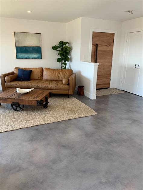 Living With Concrete Floors – Flooring Tips
