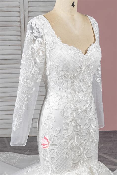 Luxurious Queen Anne Neck Mermaid Wedding Dress - Lunss