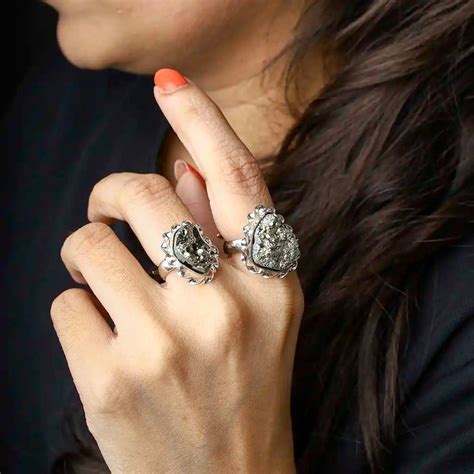 Infused With Radiance Crystal Ring – Justwowfactory