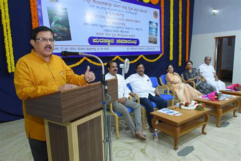 famous writer and researcher kabbinale vasant bhardwaj adresed the ...