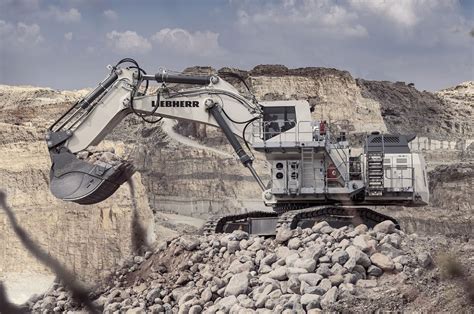 Liebherr R 9300 G8 Excavator Price in India | Specs, EMI & Latest Offers