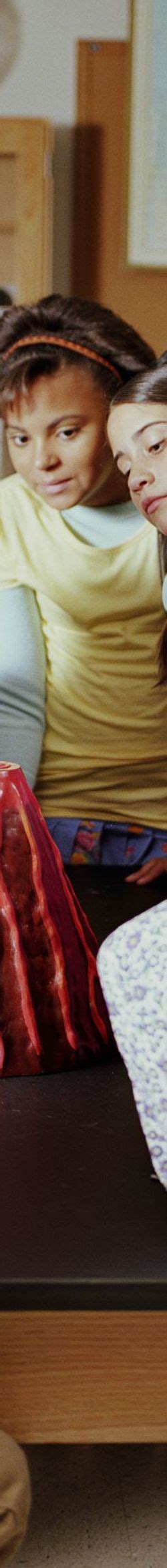 How to Build a Baking Soda Volcano Science Fair Project