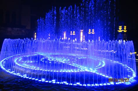 旱式喷泉--内江市蓝橙蓝绿艺术喷泉厂