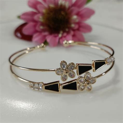 Silver/Gold/Rose Gold Plated Fancy kada – Tarohi Jewels - Parsva ...