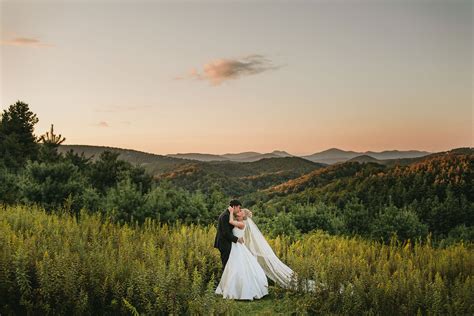 Blowing Rock Country Club Wedding // MorningWild Photography