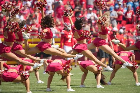 Kansas City Chiefs cheerleaders in images