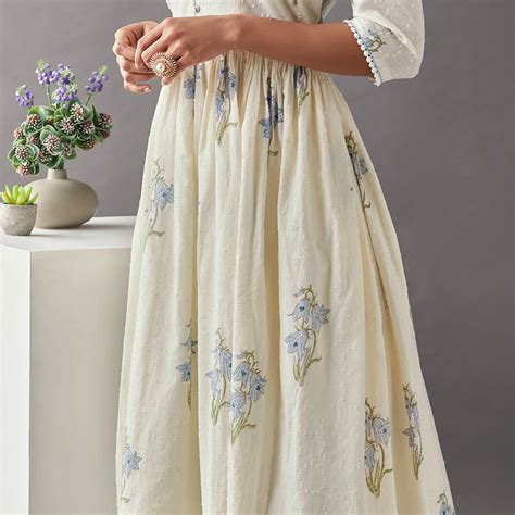 Off-White Floral Dobby Cotton Kurta with Striped Pants – Cult91