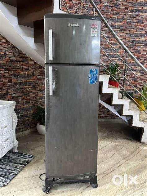 Whirlpool refrigerator - Fridges - 1800992567