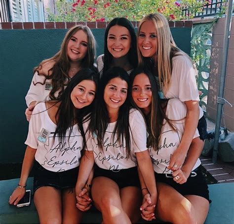 Alpha Epsilon Phi Hand Sign