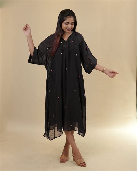 Buy Elegant Black Embroidered Kaftan Online - Shop Now – Belair