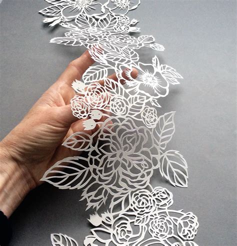 Detail of my Rose Trellis papercut | Dibujos, Arte, Sobres de papel