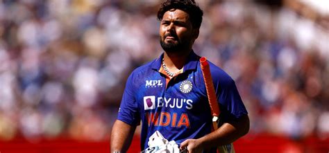 IND vs NZ: Rishabh Pant Fails In 2nd T20I Against New Zealand & Fans ...