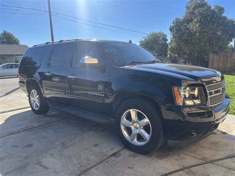 2010 Chevy Suburban $5500 Tahoe Cadillac Escalade Lincoln Navigator Ford Expedition Dodge ...