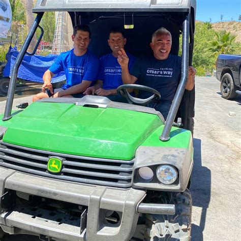 Cesar Millan Experience | Gifmaf