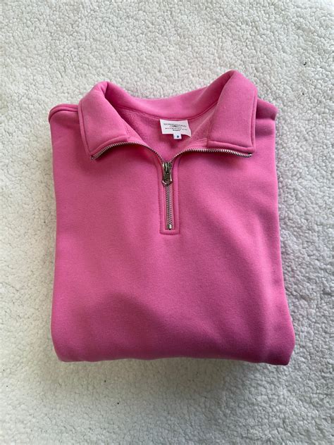 Taffy Pink Basic Blank Quarter-Zip Sweatshirt – Sunkissedcoconut