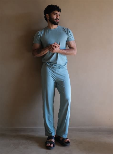 Aero Straight Fit Yoga Pants Surf Blue – yamayoga