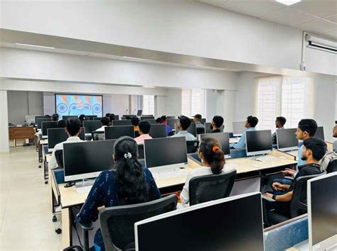 MBA (SPPU) -Structure and Curriculum