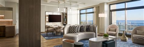 Penthouse Suites near Newport Beach, CA I VEA | Marriott Bonvoy - Home page