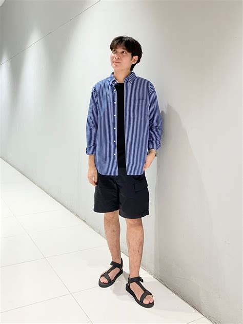 Check styling ideas for「Crew Neck Short Sleeve T-Shirt」| UNIQLO IN