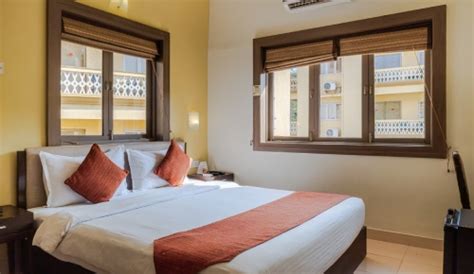 Rooms, Suites and Penthouses at the Golden Landmark Green Valley Beach ...