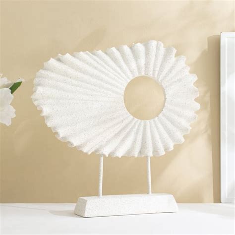 Windflower Fluer Polyresin Table Accent | White | Poly Resin