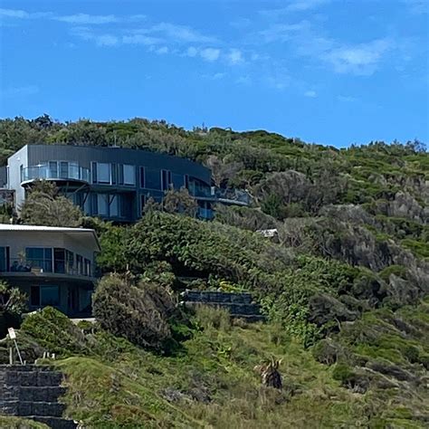 BLUEYS BEACH - All You Need to Know BEFORE You Go (with Photos ...