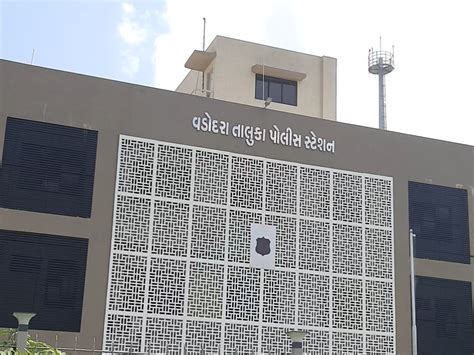 Action taken in Vadodara Taluka Police Station area; Two mopeds ...