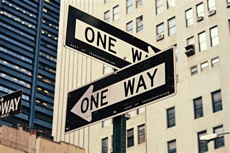 One Way Sign 的图像结果