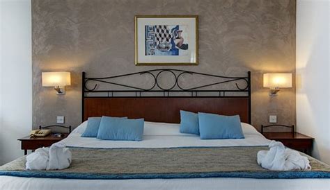 VIVALDI HOTEL (Malta) - Hotel Reviews, Photos, Rate Comparison ...