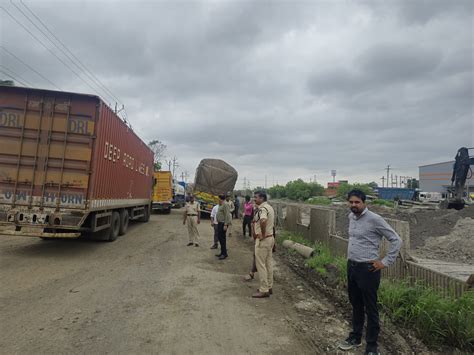 Congress demands ₹1 crore aid for jam victims: Party blames NHAI and ...