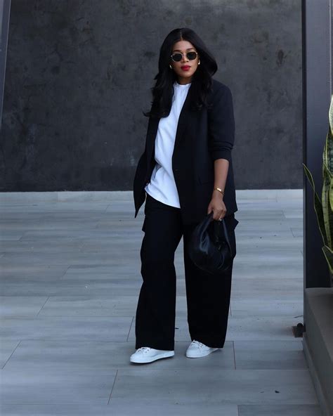 Here’s How to Style an Oversized Shirt and Look Like Money | Stylish ...