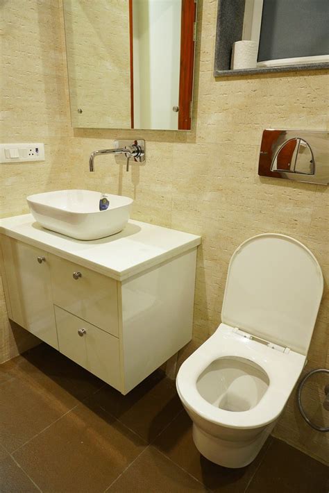 LIME TREE HOTEL PULKIT GOLF COURSE ROAD GURGAON (Gurugram (Gurgaon ...