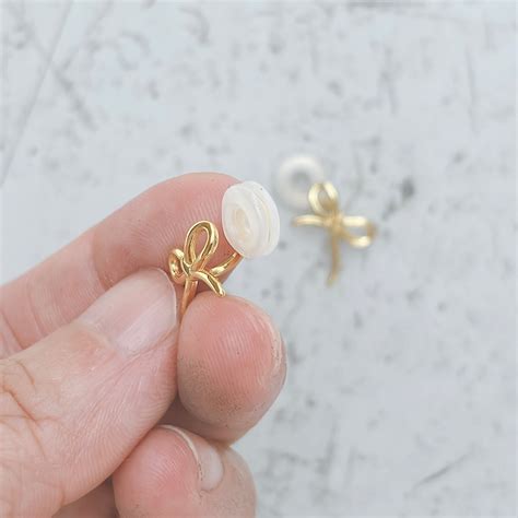 Ribbon Hoop Earring | owol.