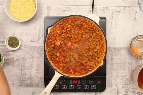 Pasta With Beef Bacon at Holly Mellott blog